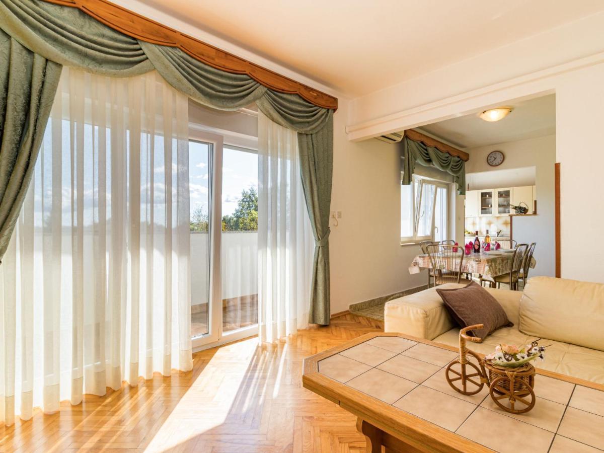 Pićan Holiday Home Larisa - Ipc141 By Interhome מראה חיצוני תמונה